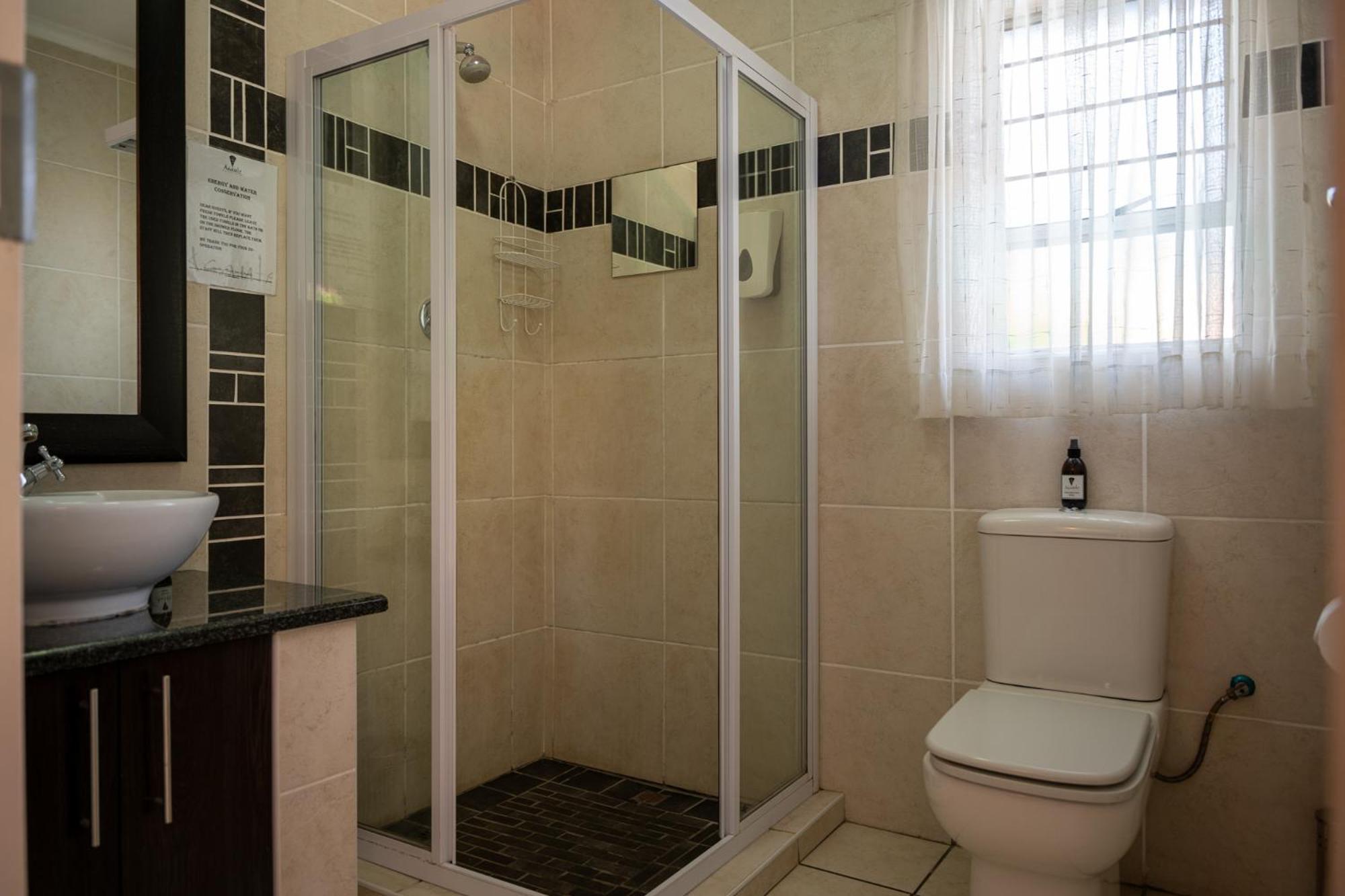 Asante Guest House Vanderbijlpark Exterior photo