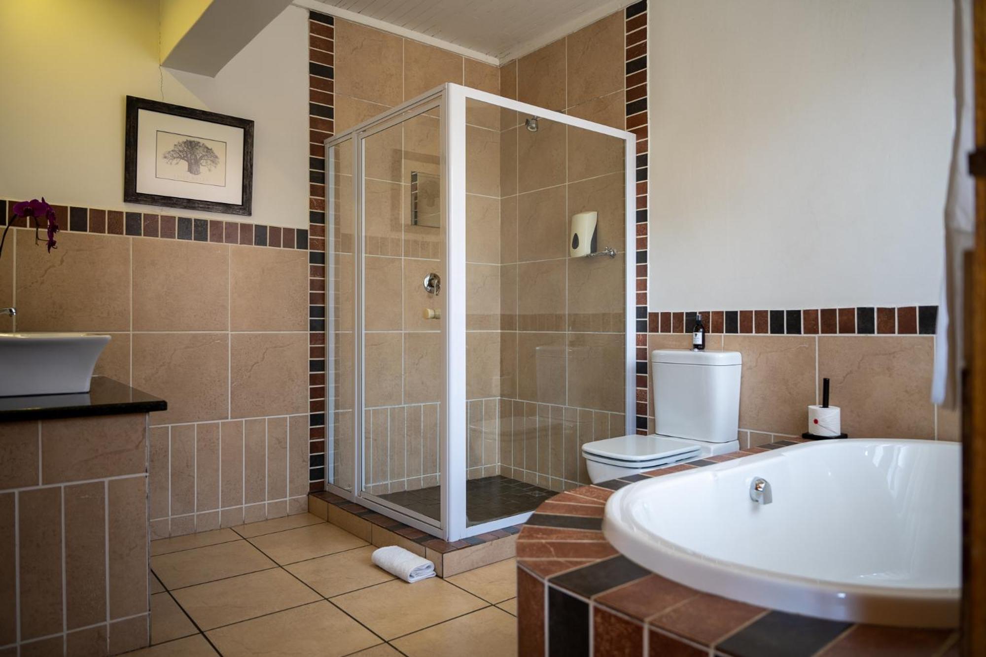 Asante Guest House Vanderbijlpark Exterior photo