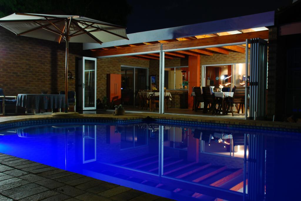 Asante Guest House Vanderbijlpark Exterior photo